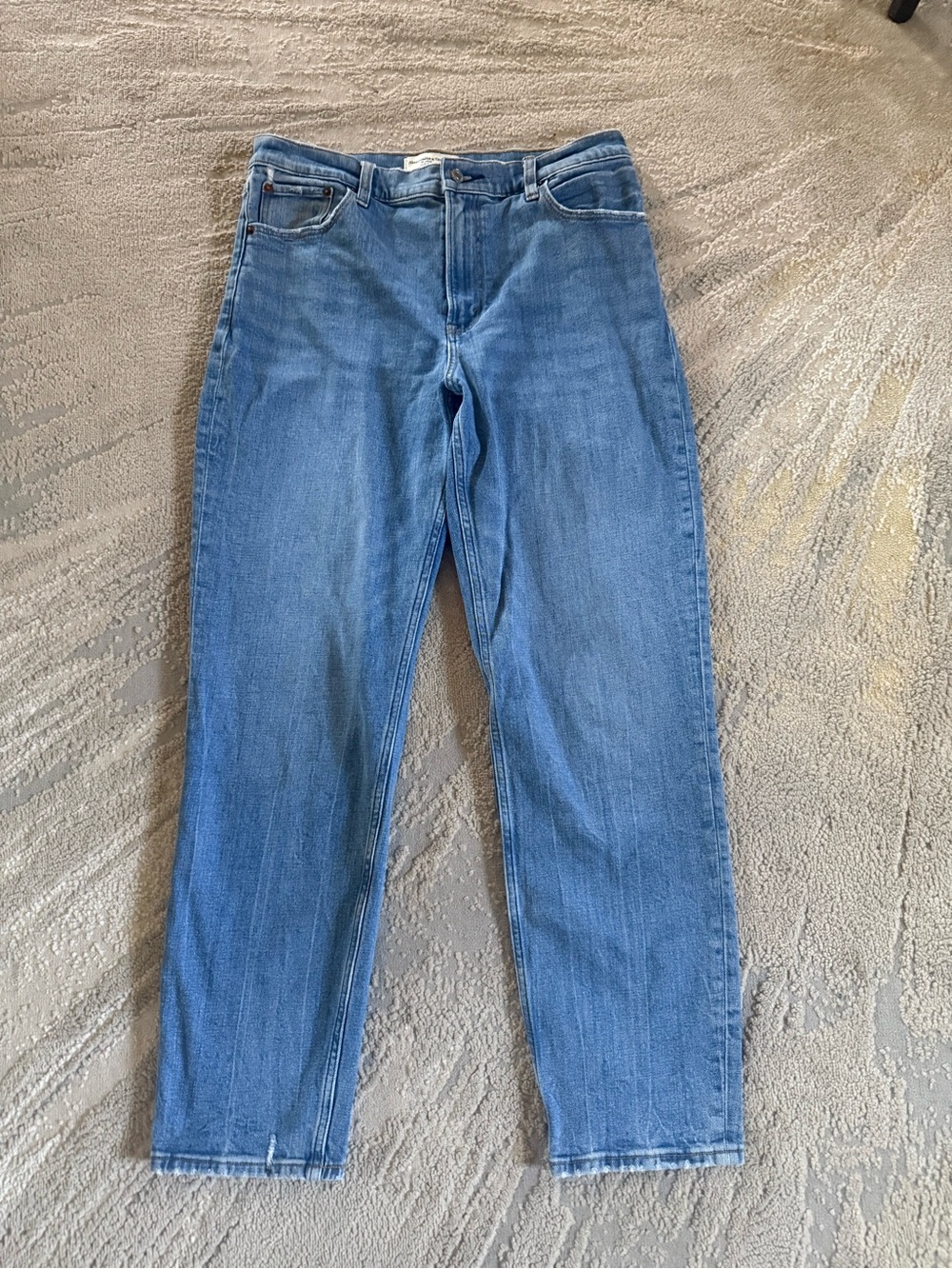 Abercrombie jeans the mom high rise taper straight relaxed 29 / 8 long tall